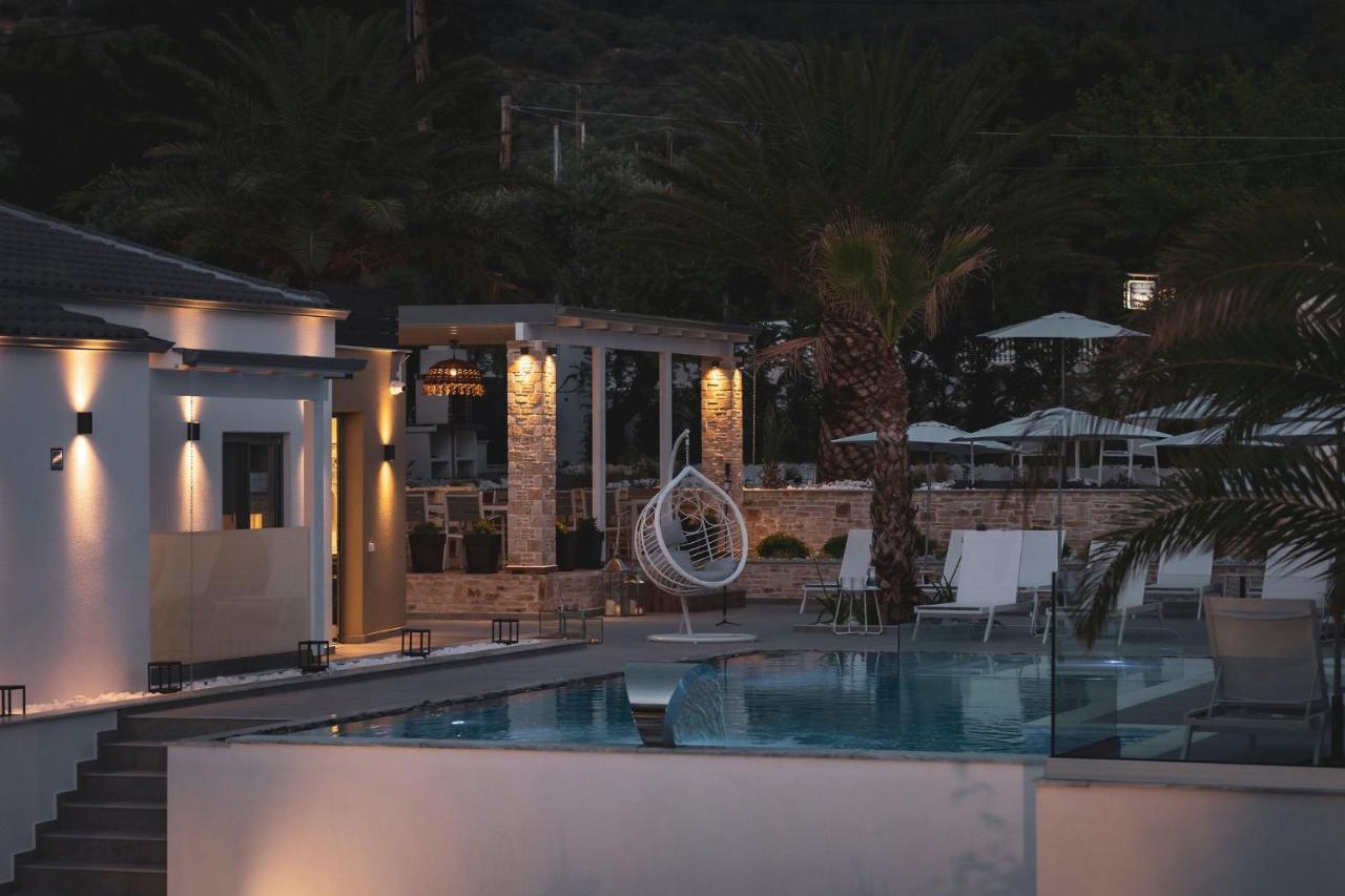 Pachis Escape Suites Exterior photo